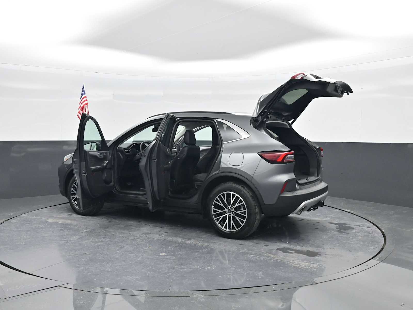 Used 2025 Ford Escape SE w/ PHEV Premium Package image 49