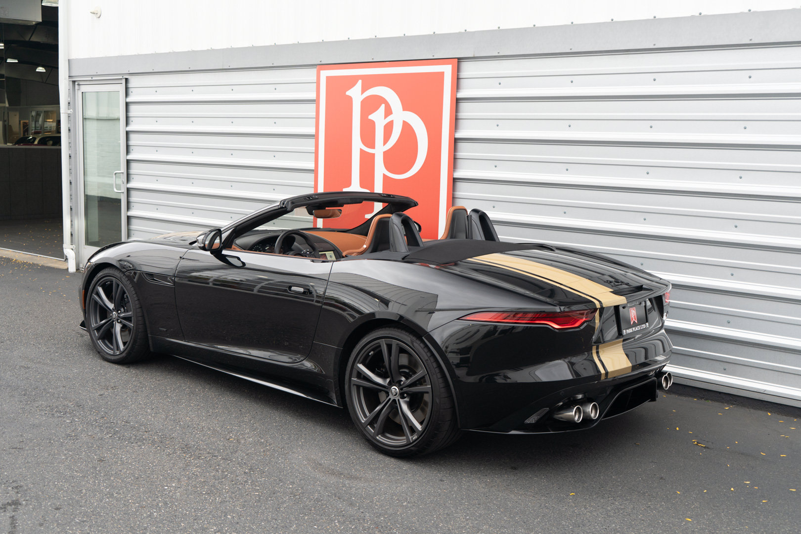 Used 2024 Jaguar F-TYPE R AWD/4WD image 41