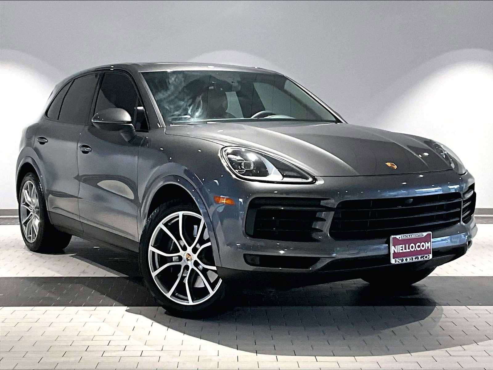 Used 2023 Porsche Cayenne image 12