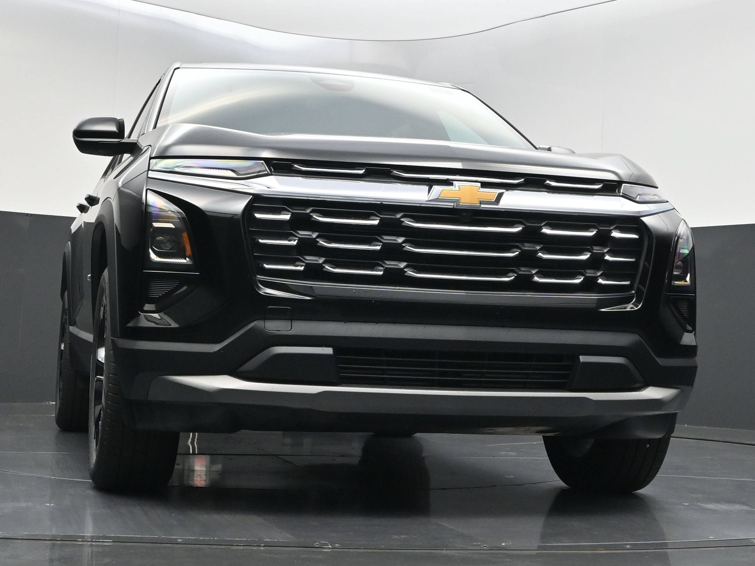 New 2027 Chevrolet Equinox LT w/ Convenience Package II FWD image 43