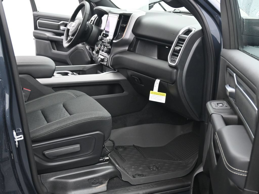 New 2026 RAM 1500 Big Horn AWD/4WD image 13