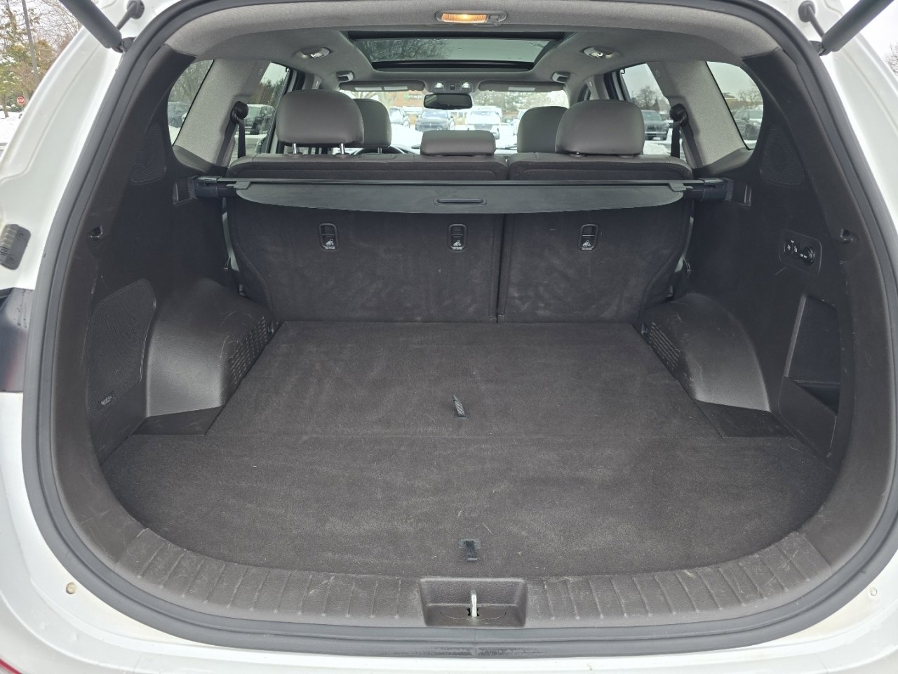 Used 2020 Hyundai Santa Fe SEL w/ Convenience + Premium Package image 21