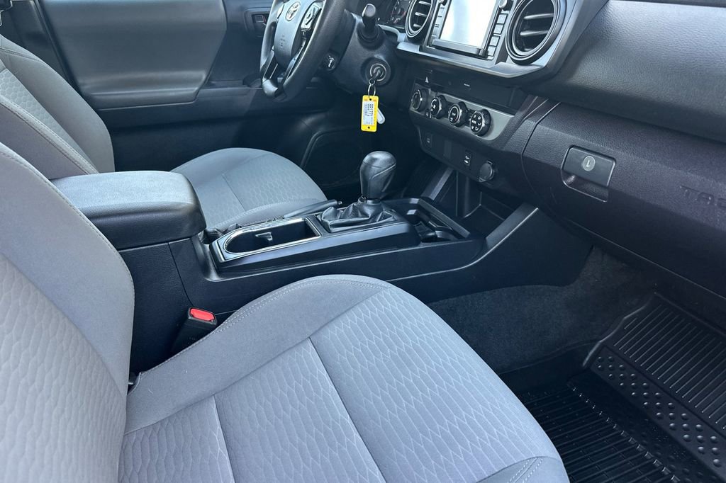 Used 2019 Toyota Tacoma SR w/ SR Convenience Package image 15