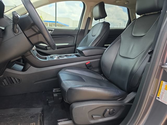 Used 2022 Ford Edge Titanium AWD/4WD image 10