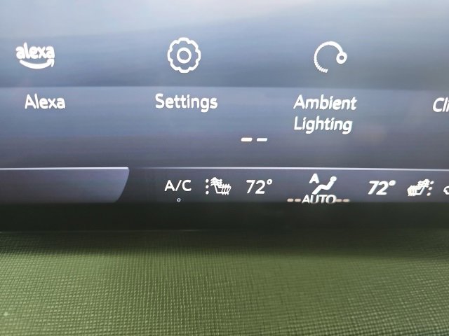 Used 2025 Buick Enclave Preferred image 5