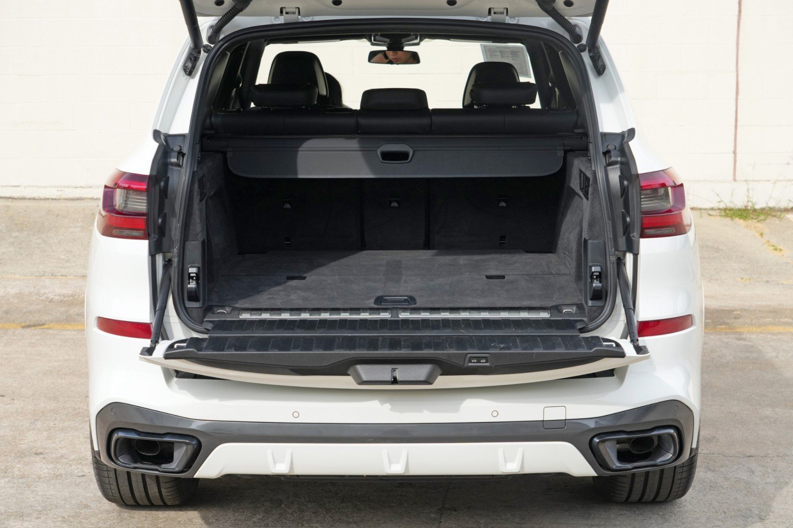 Used 2022 BMW X5 xDrive45e w/ M Sport Package AWD/4WD image 10