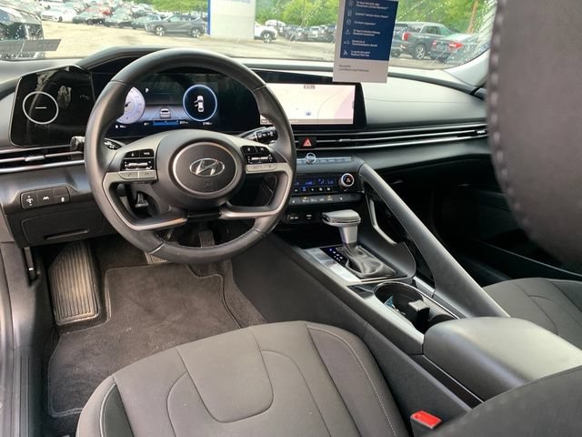 Certified 2023 Hyundai Elantra SEL w/ Convenience Package FWD image 19