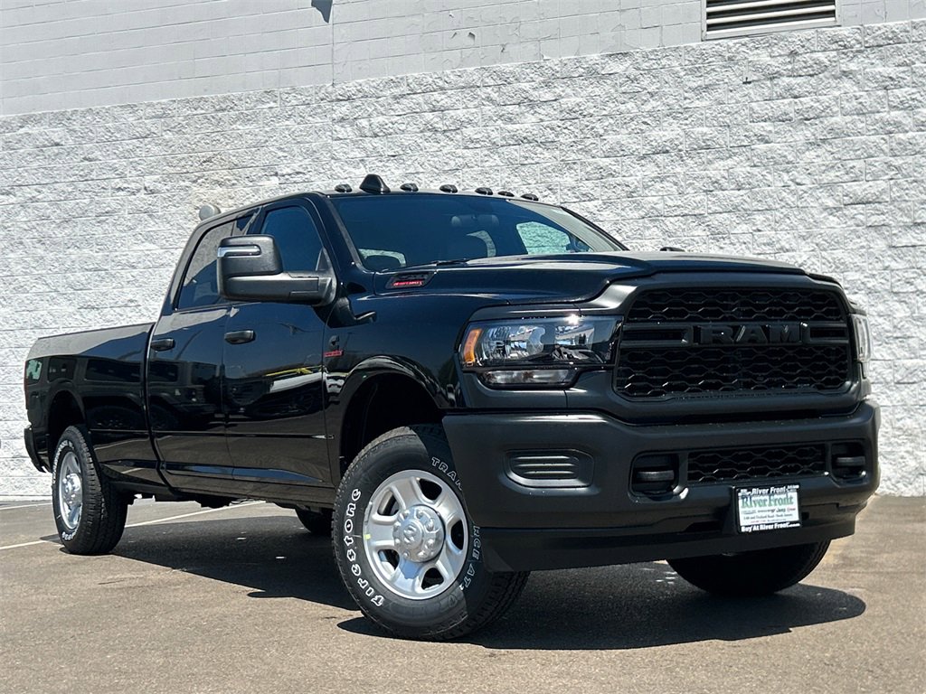 New 2024 RAM 2500 Tradesman w/ Snow Chief Group image 2