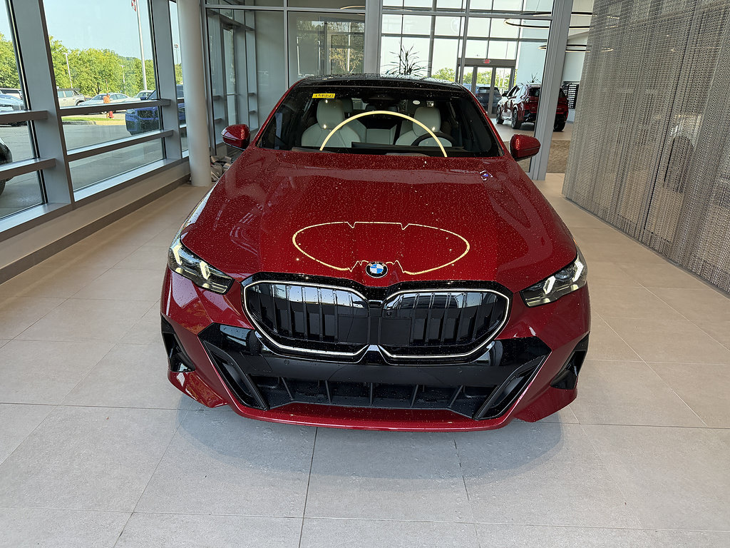 New 2027 BMW 530i xDrive w/ M Sport Package AWD/4WD image 2