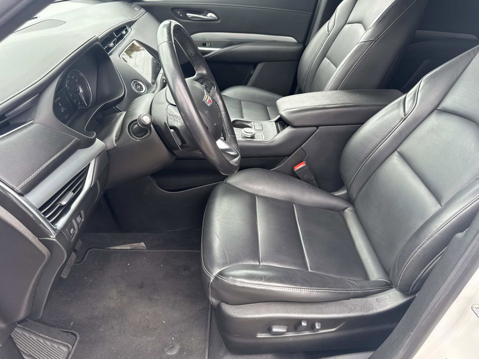 Used 2021 Cadillac XT4 Premium Luxury w/ Cold Weather Package image 20