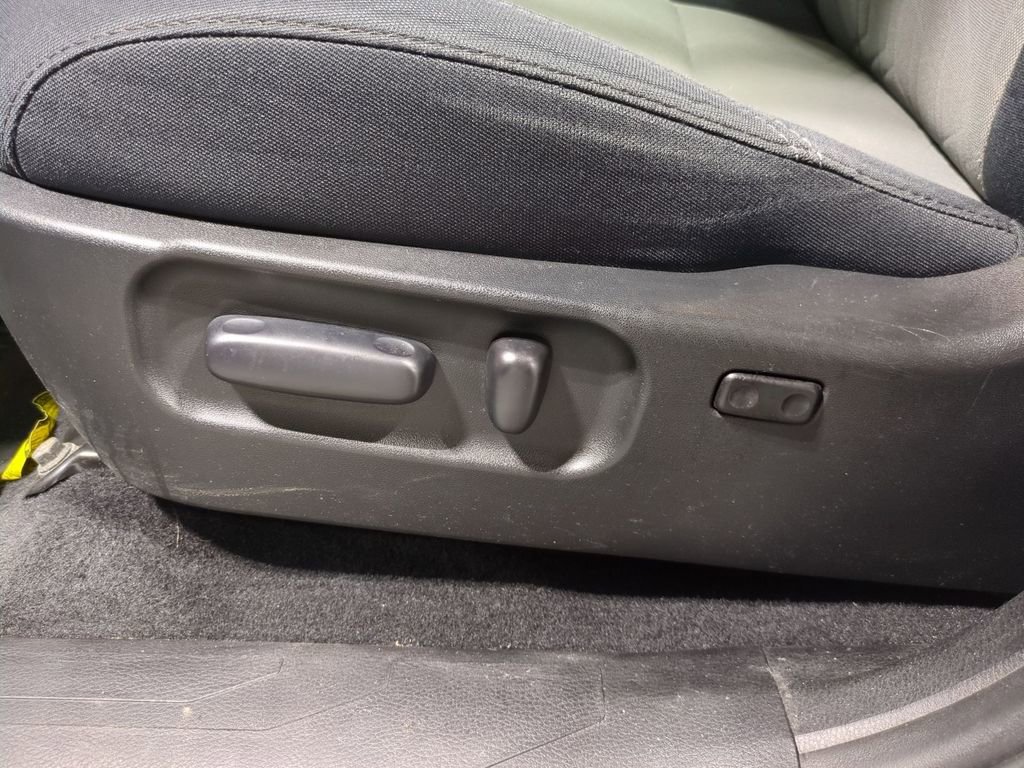 Used 2021 Toyota Tacoma TRD Off-Road image 20