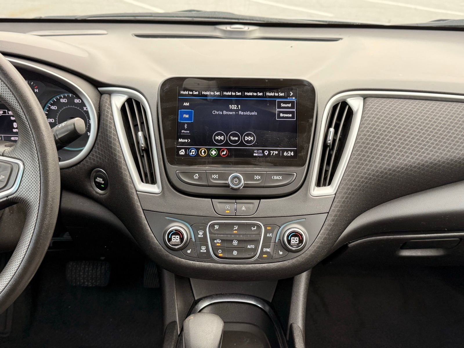 Used 2024 Chevrolet Malibu LT image 31