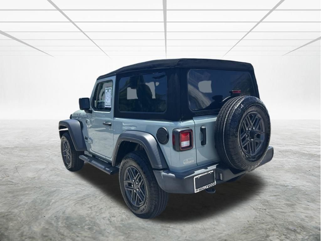 Used 2024 Jeep Wrangler Sport AWD/4WD image 6