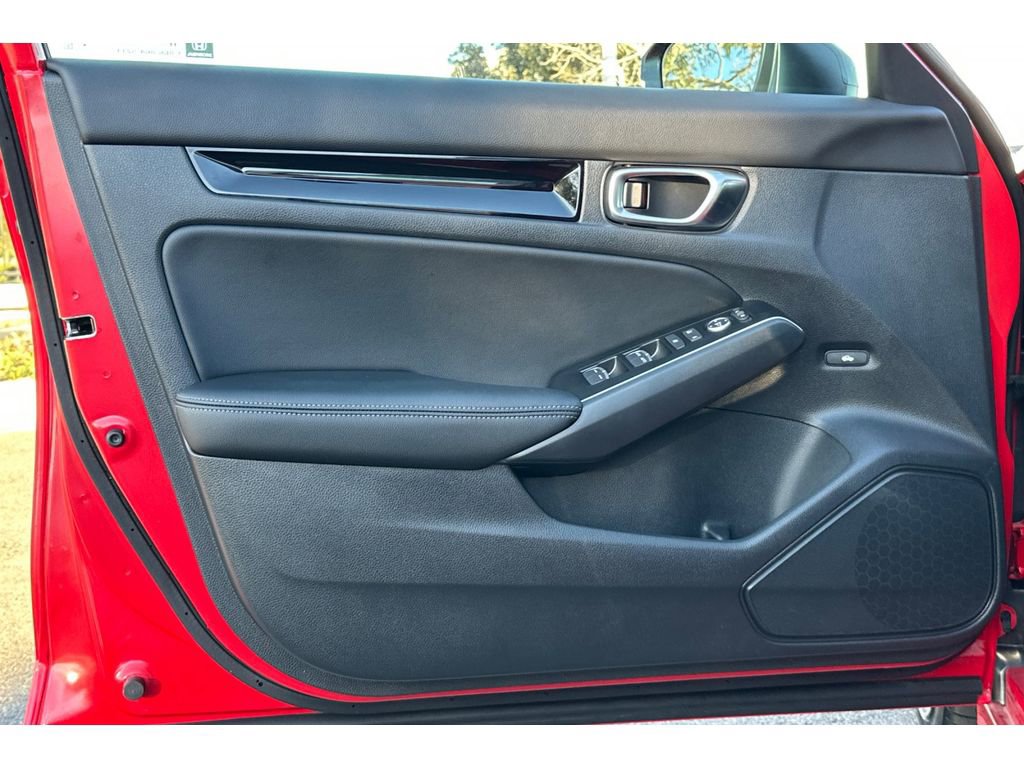 Certified 2025 Honda Civic Sport Touring image 11