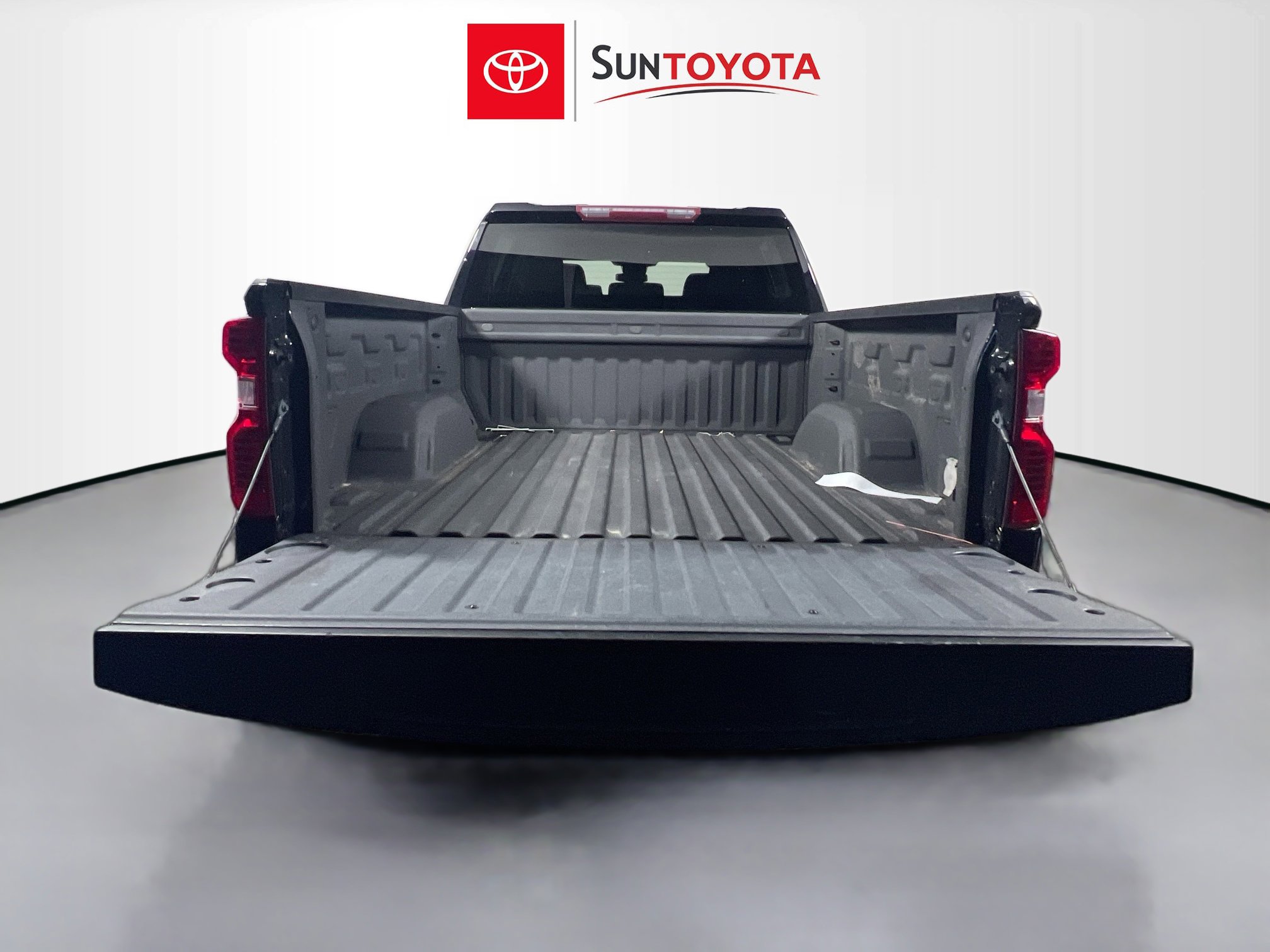 Used 2024 Chevrolet Silverado 1500 Custom RWD image 34
