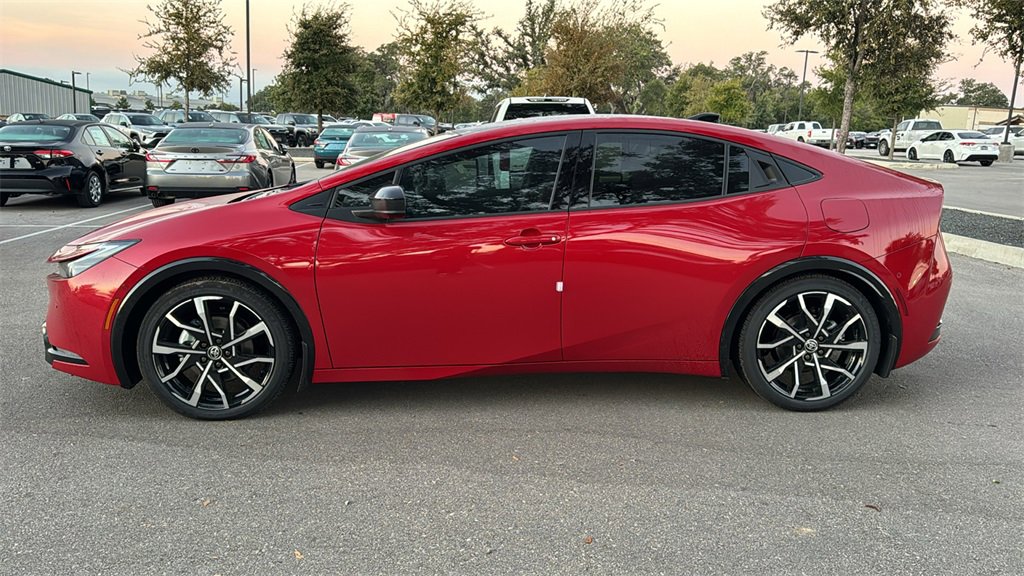 New 2026 Toyota Prius Plug-In Hybrid image 4
