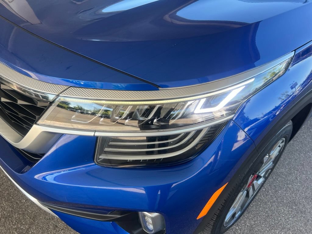 Used 2021 Kia Seltos SX w/ SX Sunroof Package AWD/4WD image 29
