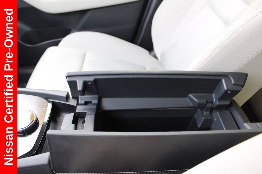 Certified 2024 Nissan Rogue SV image 41