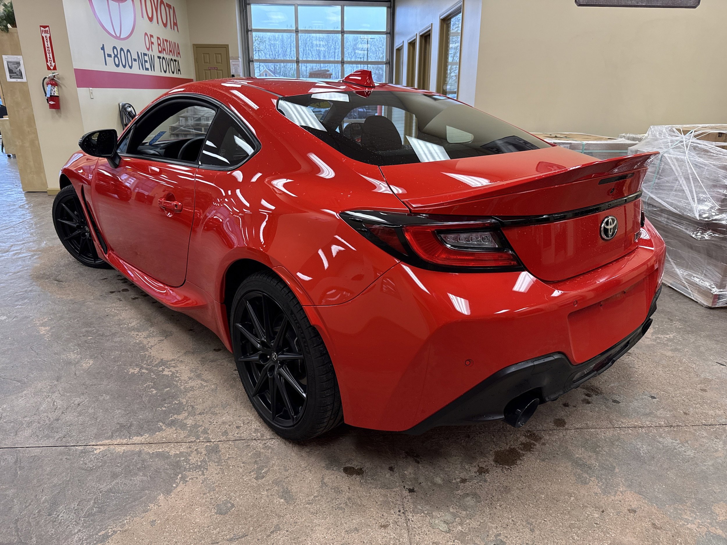 Used 2023 Toyota GR86 Premium w/ ALL Weather Mat Package (TMS) RWD image 13