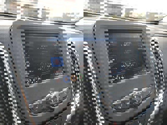 Used 2023 Chevrolet Equinox LT image 23