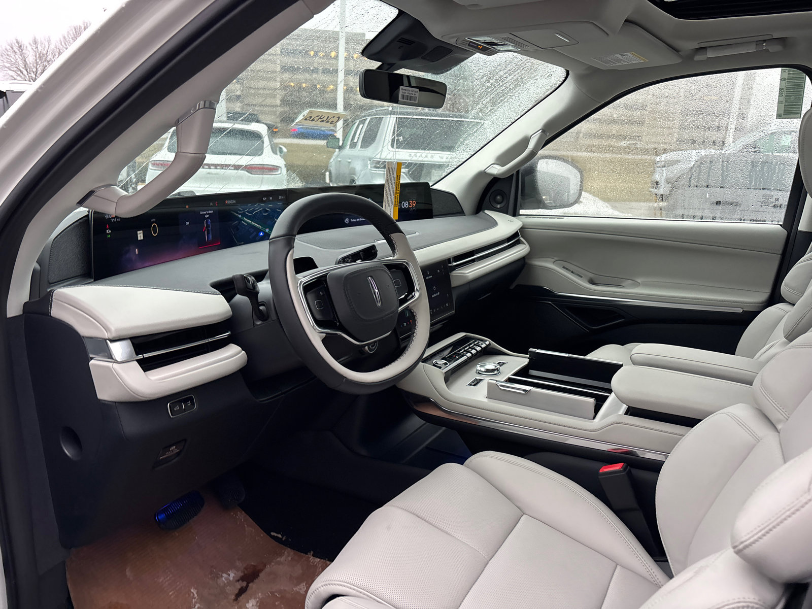 New 2026 Lincoln Navigator Reserve image 24