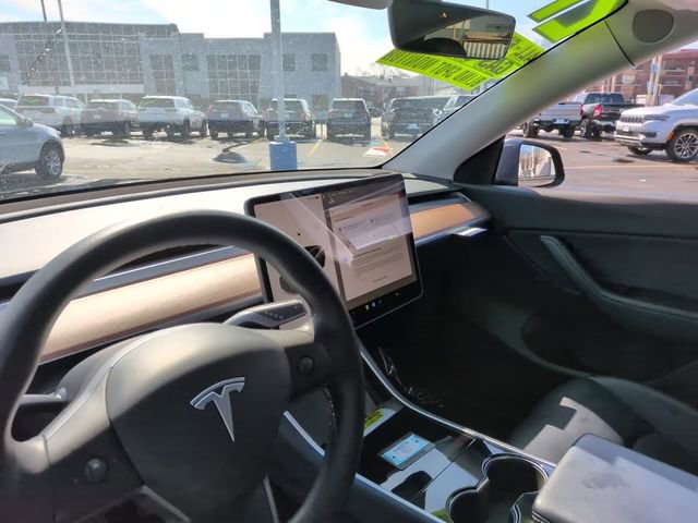 Used 2021 Tesla Model Y Long Range image 31