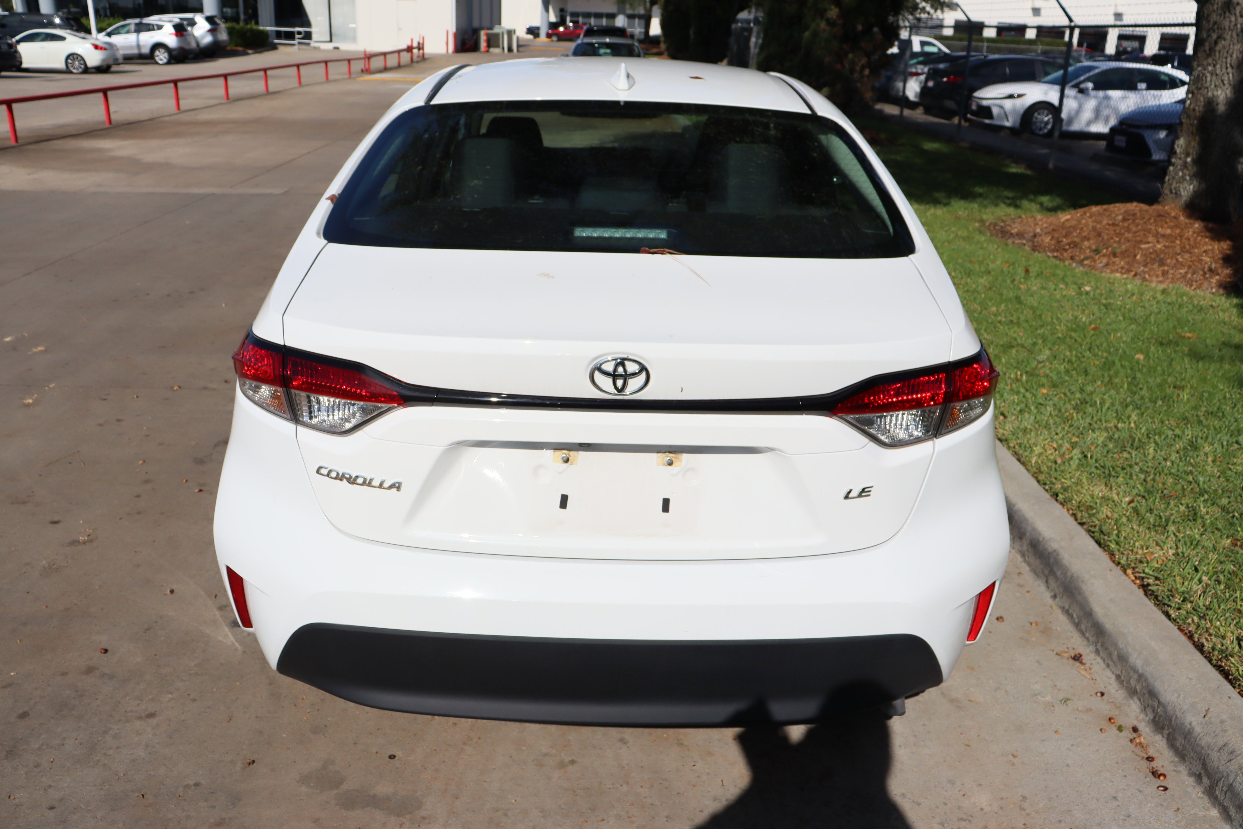 Certified 2025 Toyota Corolla LE image 9