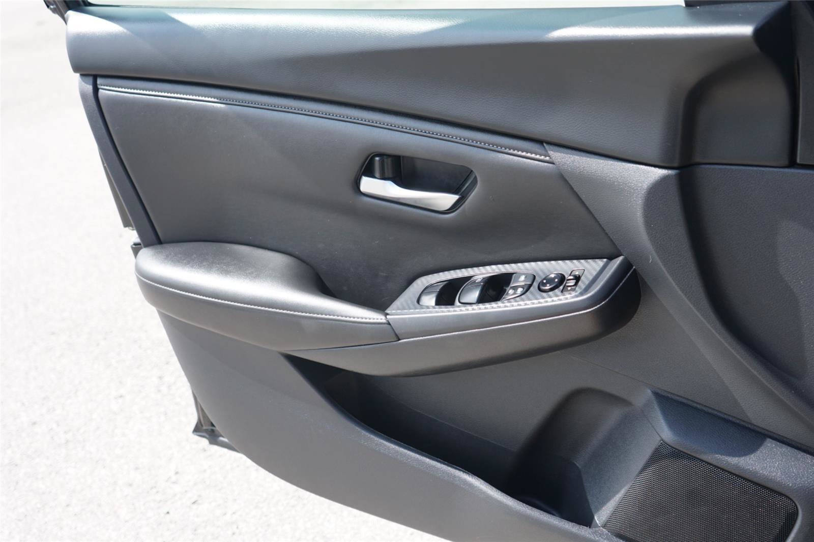 Used 2024 Nissan Sentra SV FWD image 19