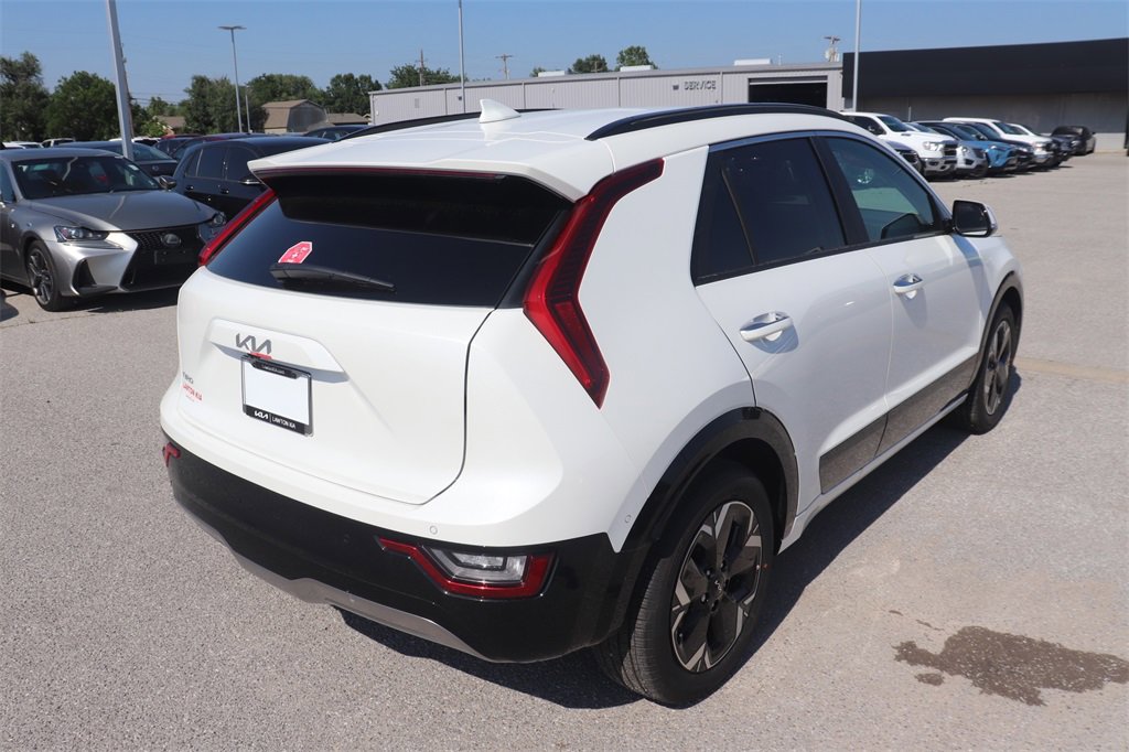 New 2024 Kia Niro Wave image 8