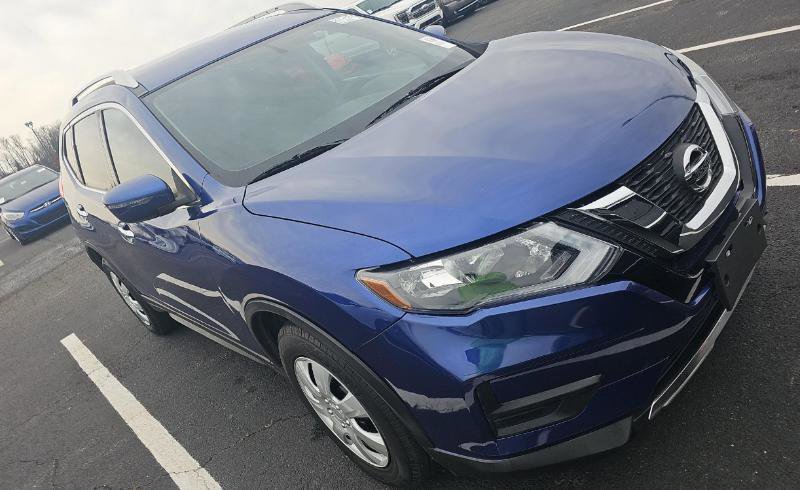 Used 2017 Nissan Rogue S w/ S Appearance Package image 2