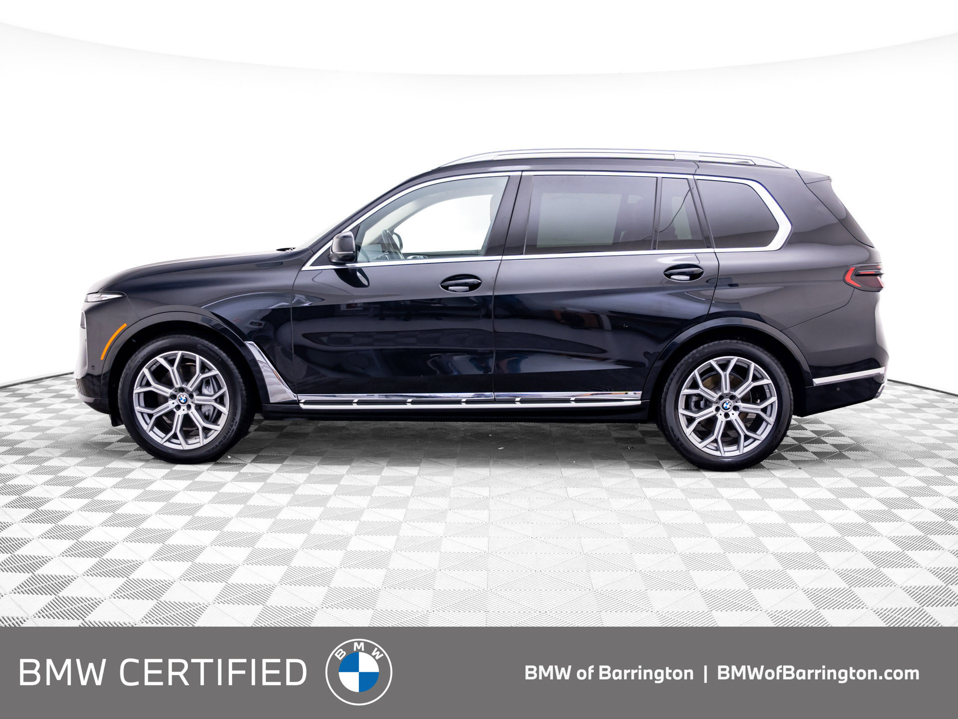 Certified 2025 BMW X7 xDrive40i AWD/4WD image 2