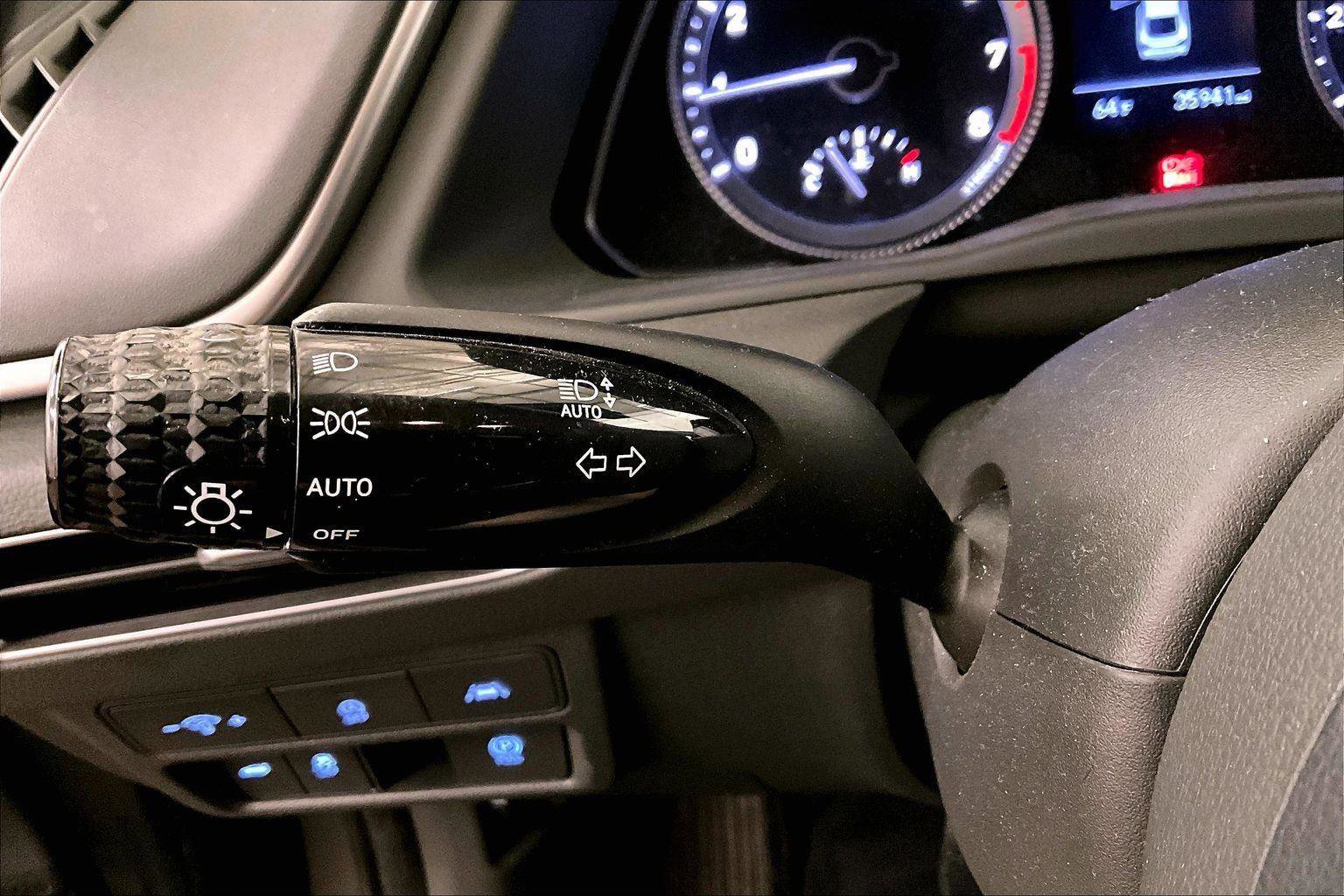 Used 2023 Hyundai Sonata SE image 30