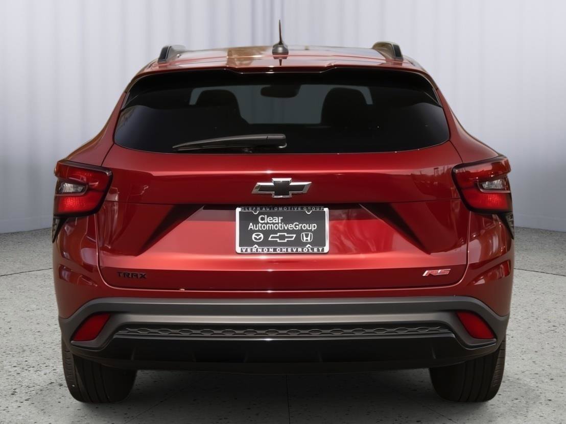 Used 2024 Chevrolet Trax RS w/ Driver Confidence Package FWD image 19