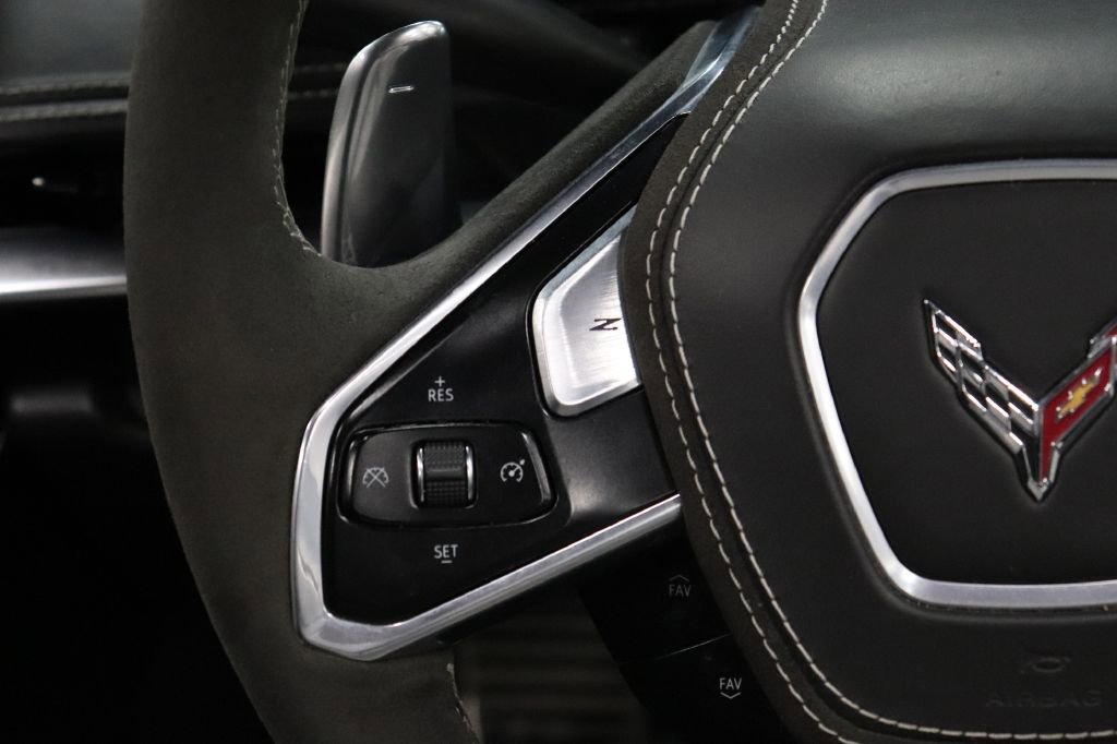 Used 2021 Chevrolet Corvette Stingray Premium Conv w/ Z51 Performance Package image 26