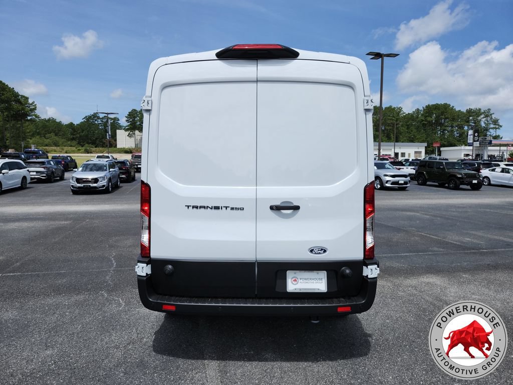 New 2026 Ford Transit 250 148 Medium Roof w/ Load Area Protection Package RWD image 5
