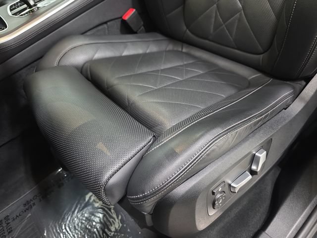Used 2023 BMW X5 xDrive40i w/ Premium Package AWD/4WD image 28