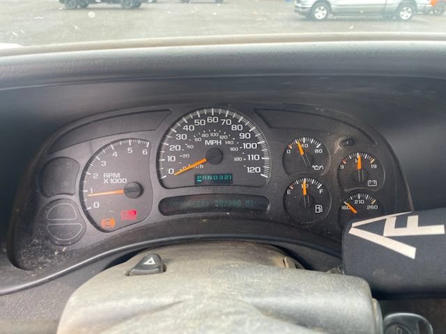 Used 2005 Chevrolet Silverado 1500 LS w/ Light Duty Power Package AWD/4WD image 15