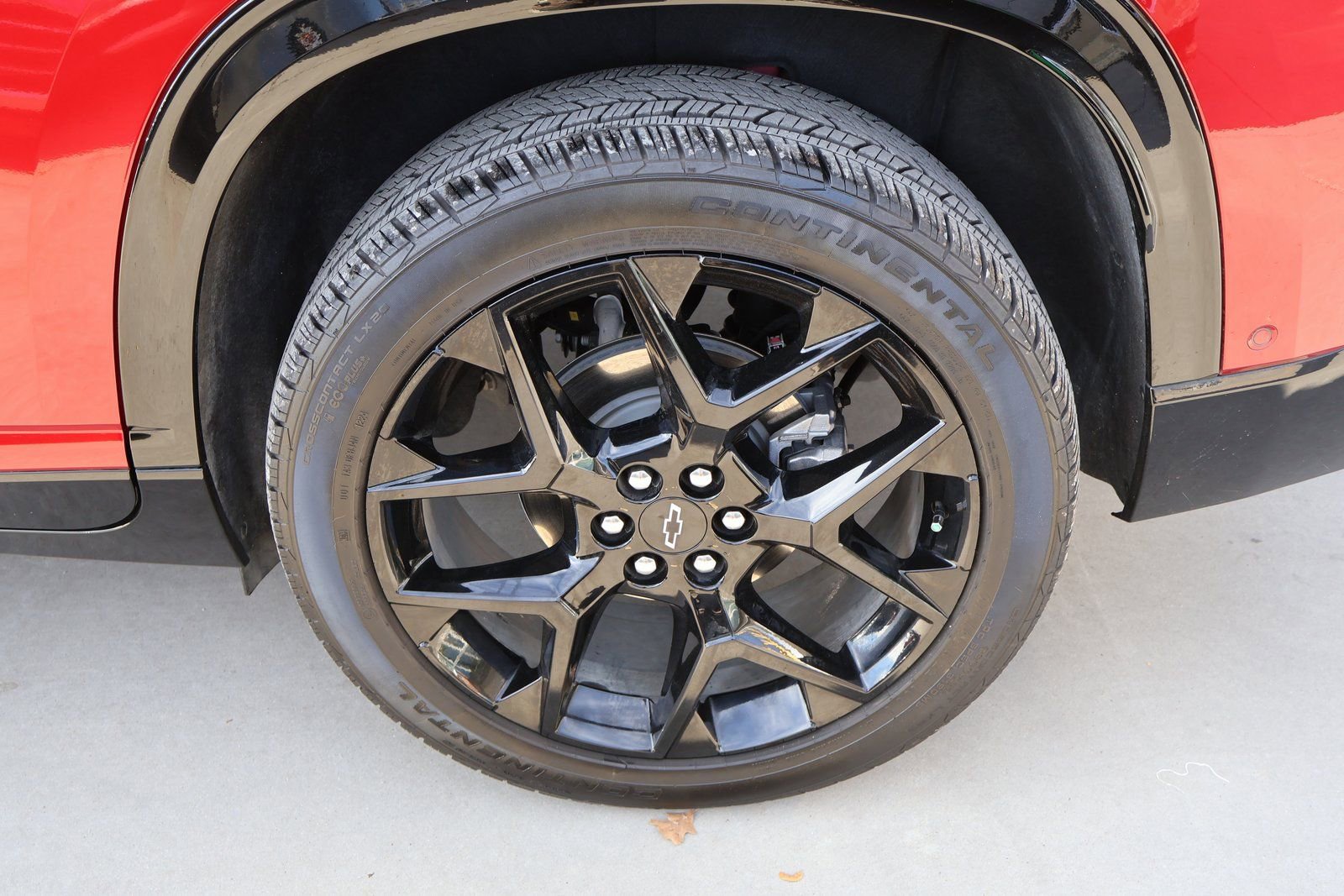 Used 2024 Chevrolet Traverse RS w/ LPO, Floor Liner Package image 10