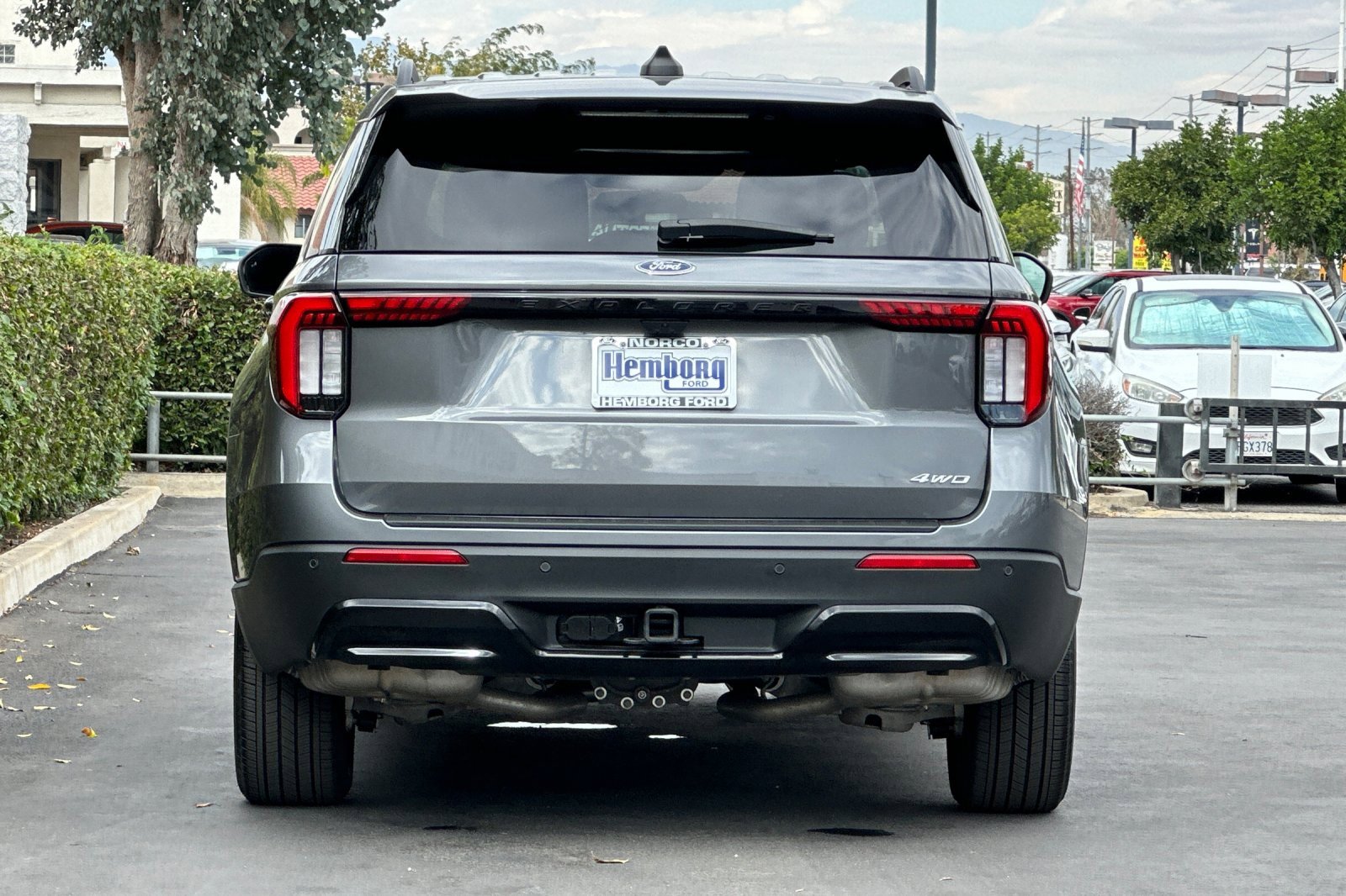 Used 2025 Ford Explorer ST-Line image 5