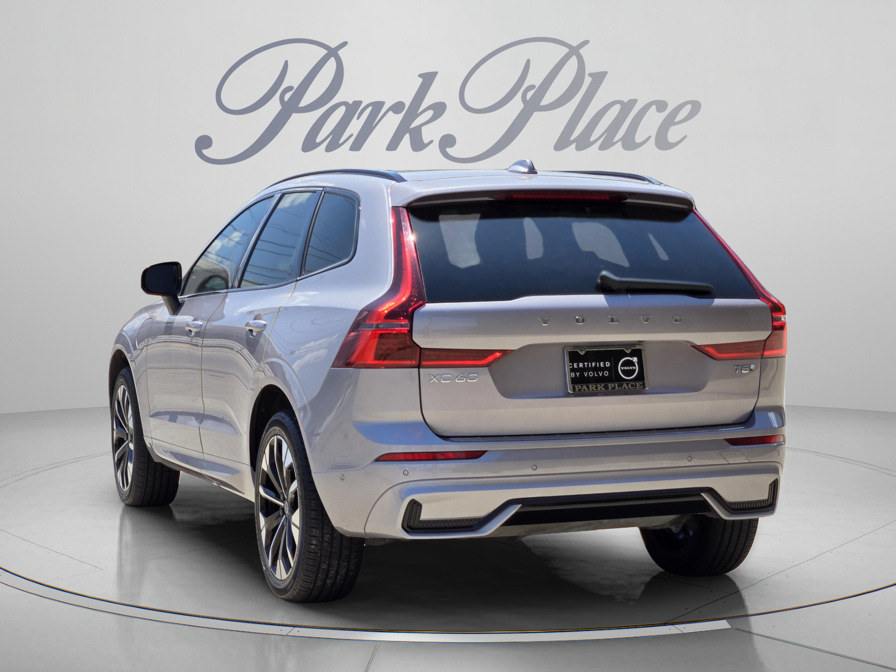 Certified 2026 Volvo XC60 T8 Plus w/ Protection Package Premier AWD/4WD image 3