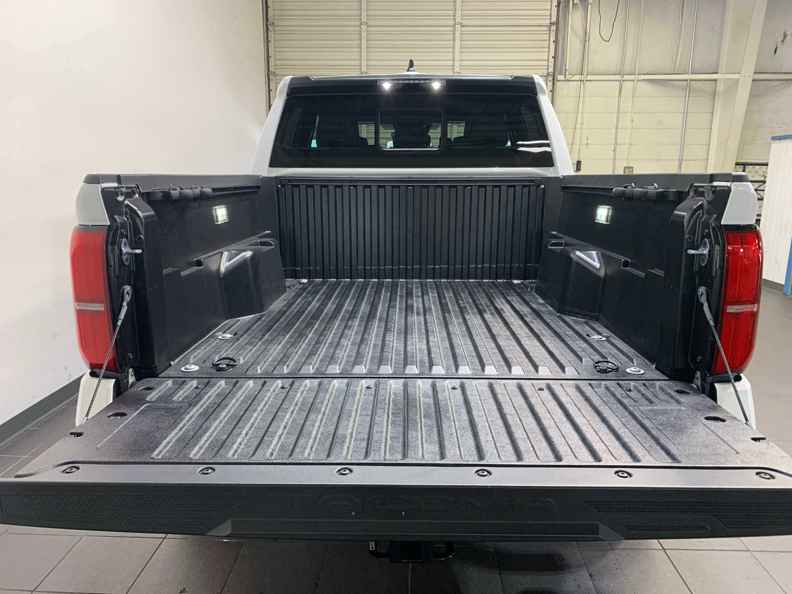 Used 2024 Toyota Tacoma SR5 image 11