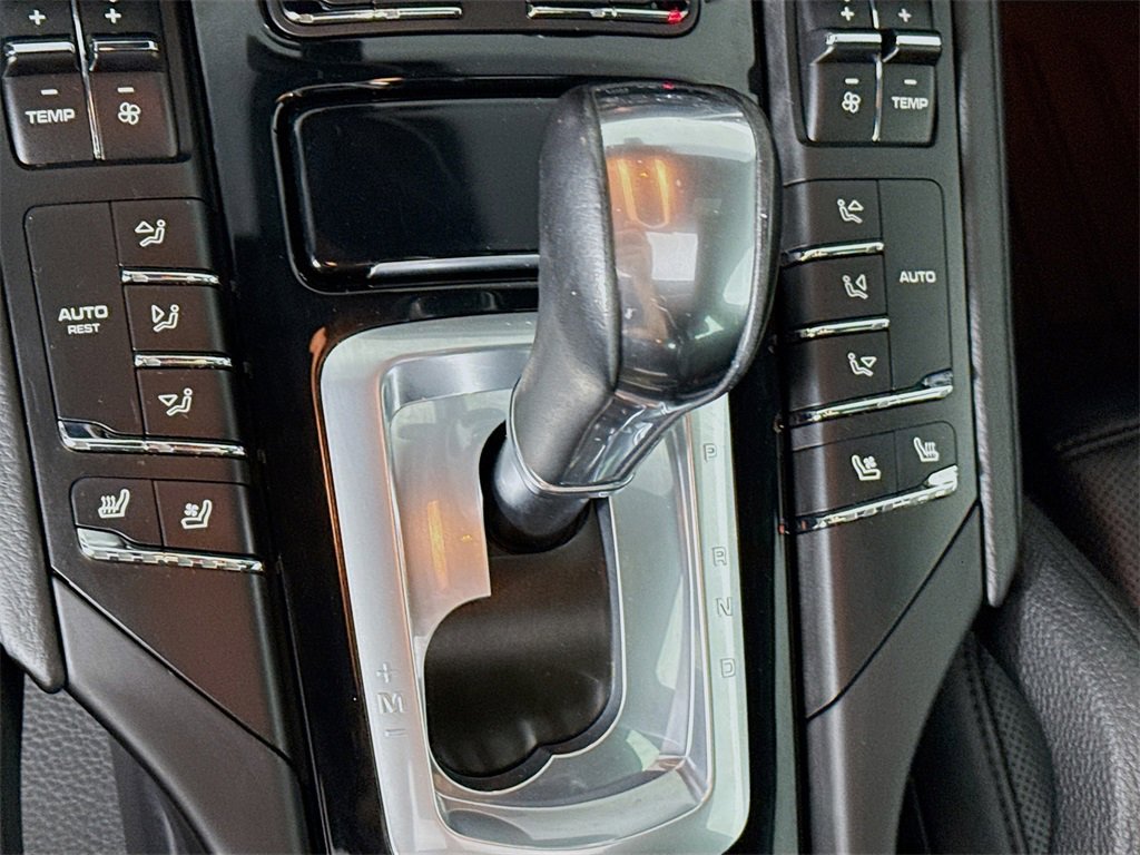 Used 2016 Porsche Cayenne S image 22