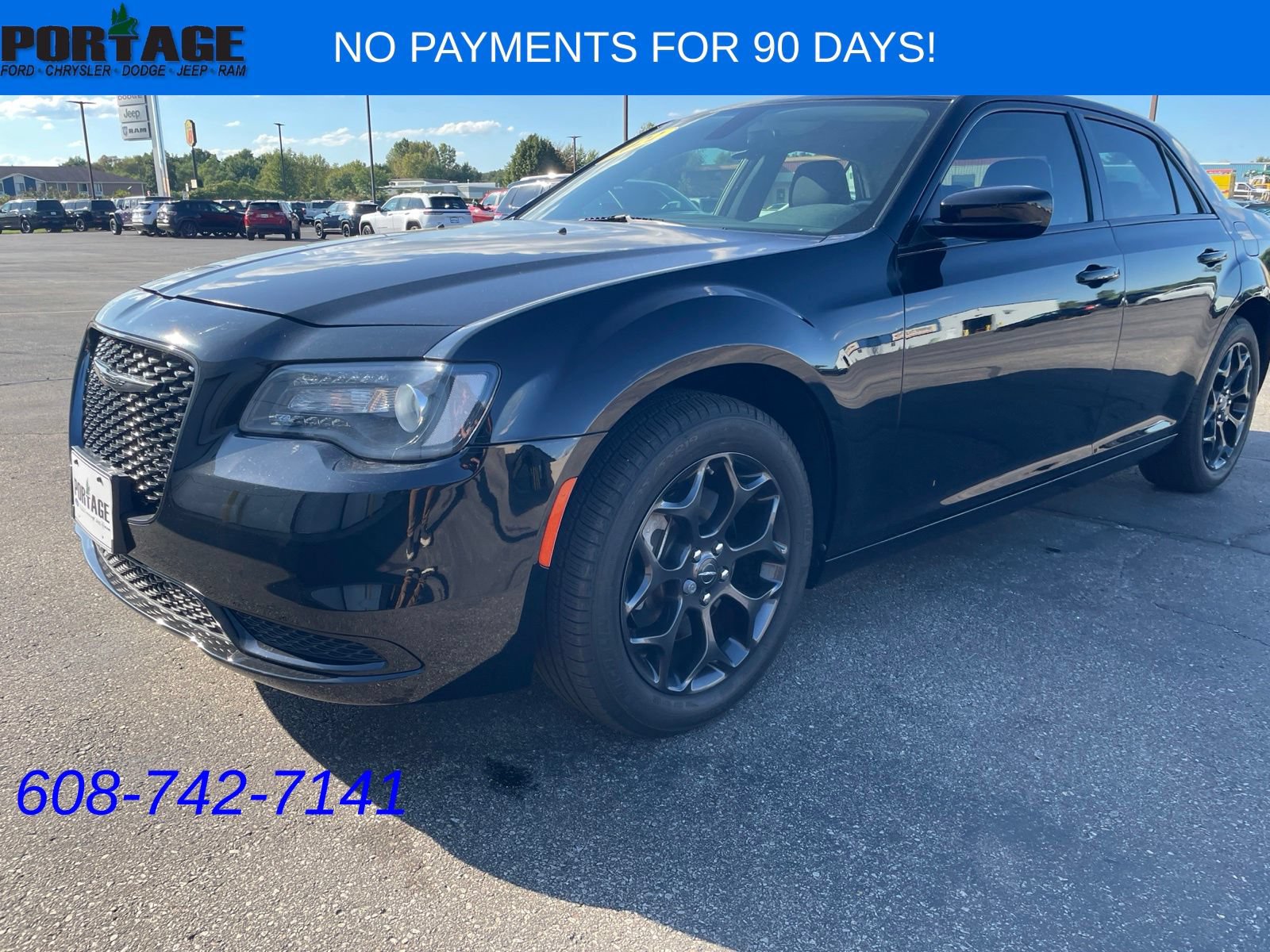 Used 2022 Chrysler 300 Touring w/ Sport Appearance Package AWD/4WD image 3