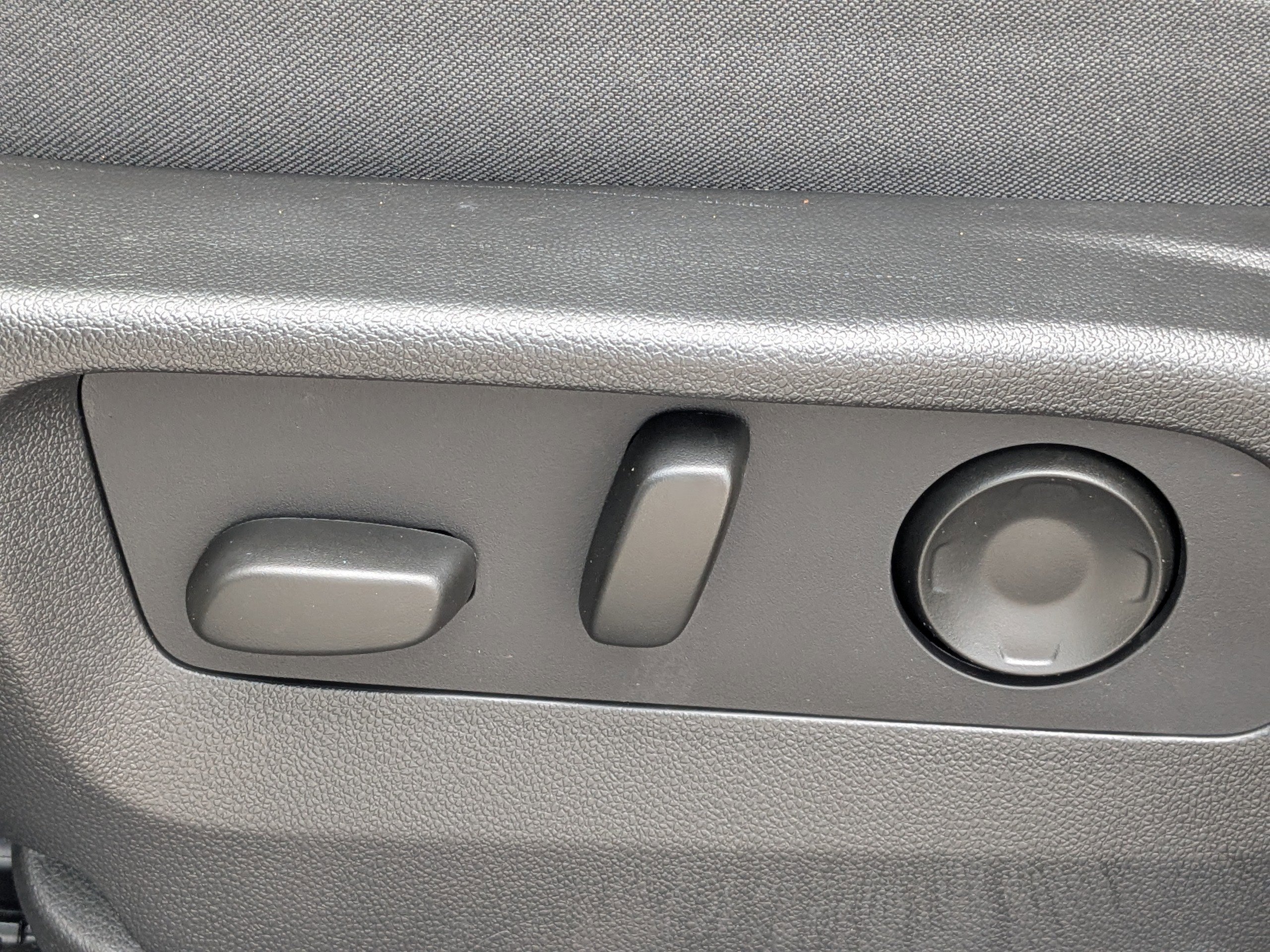 Used 2024 Buick Envision Preferred image 23