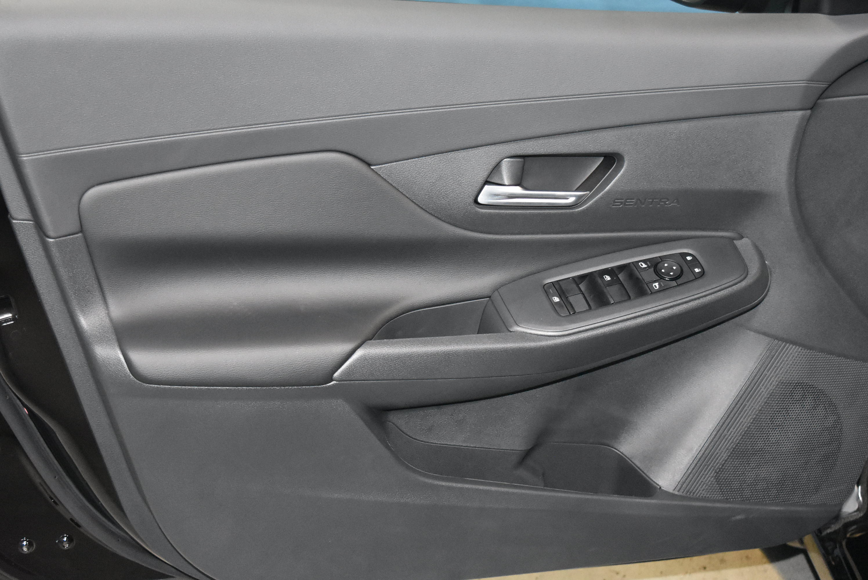 New 2027 Nissan Sentra S w/ Floor Mat Package FWD image 3