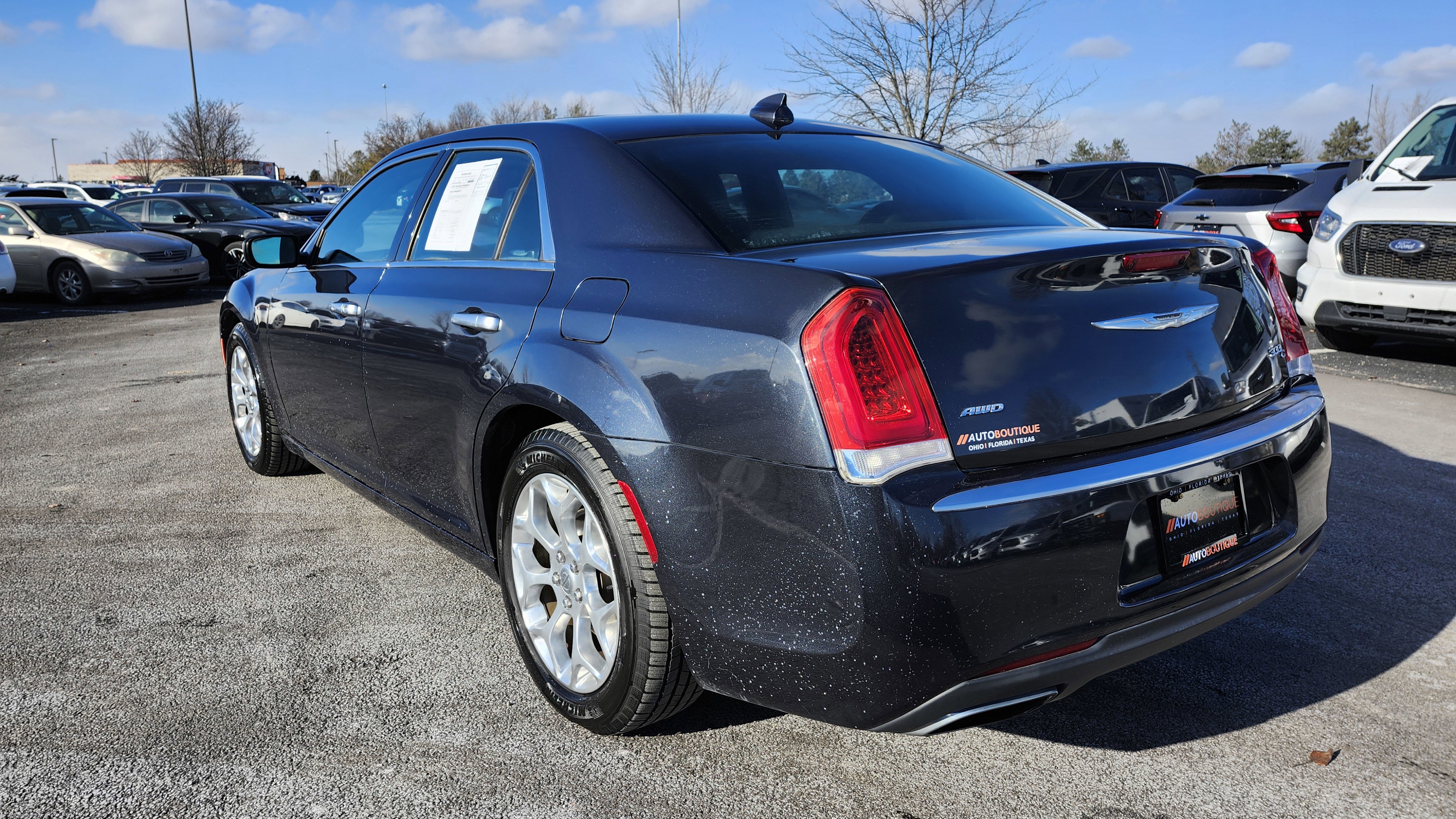 Used 2016 Chrysler 300 C Platinum image 10