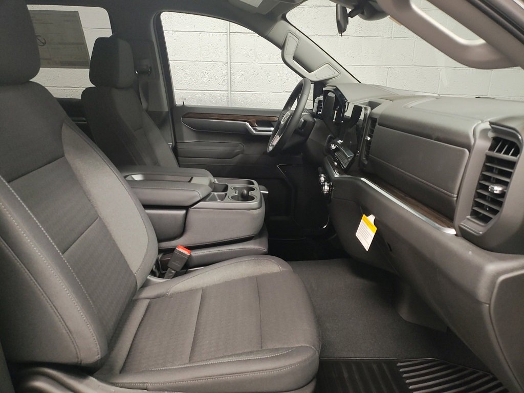 New 2026 GMC Sierra 1500 Elevation image 7
