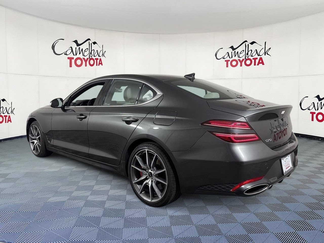 Used 2025 Genesis G70 2.5T AWD/4WD image 6