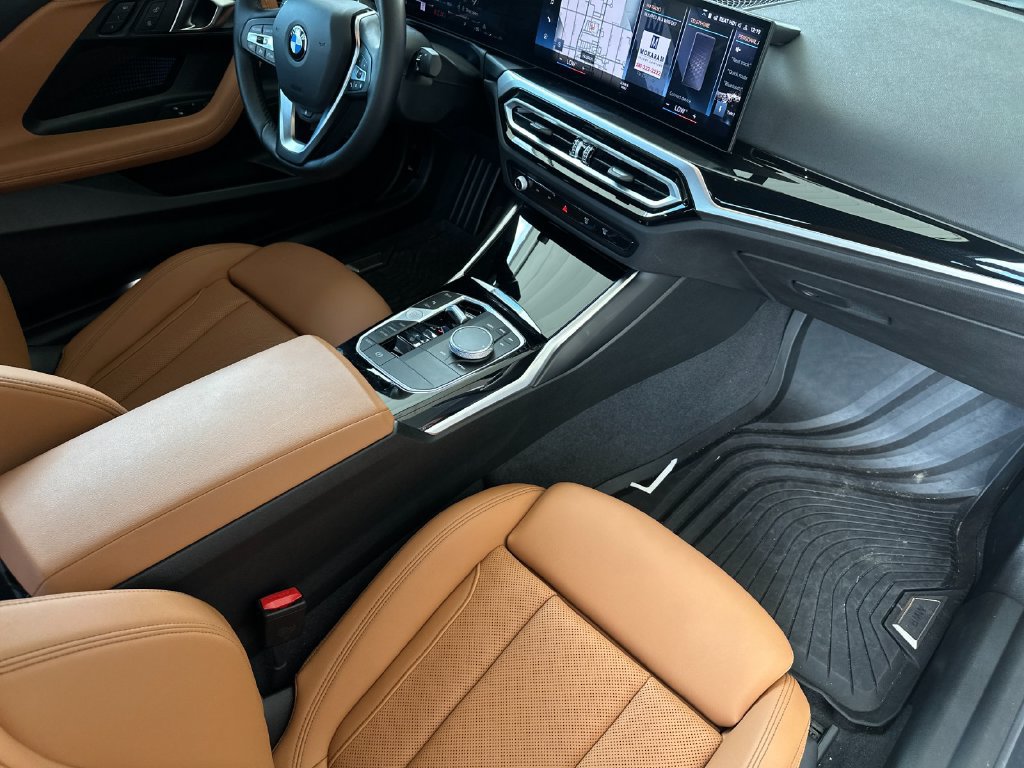 Used 2024 BMW 230i Coupe w/ Convenience Package RWD image 14