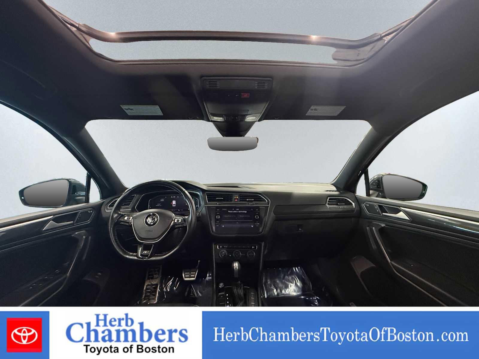 Used 2021 Volkswagen Tiguan SEL Premium R-Line AWD/4WD image 5